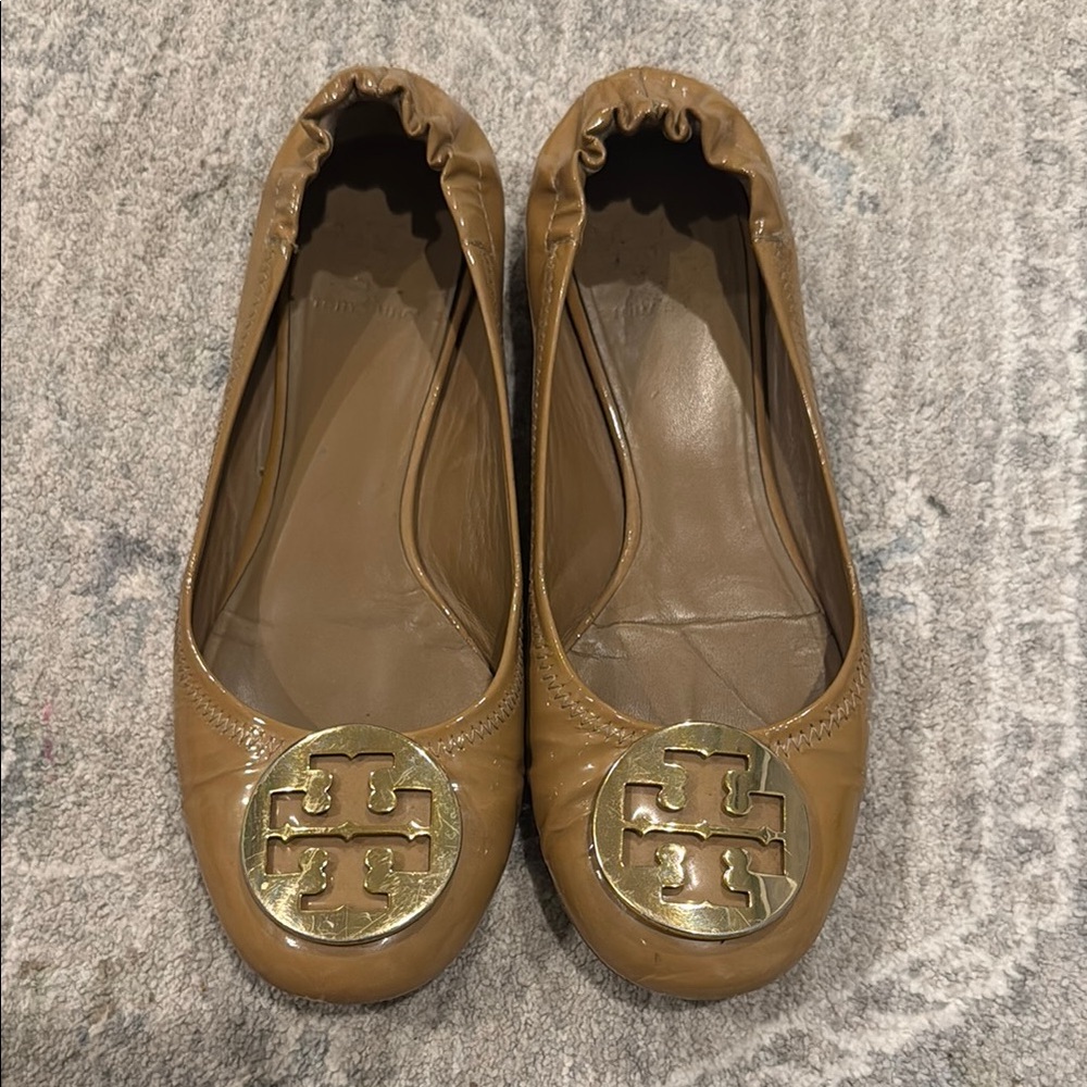 Tory Burch Tan Leather Reva Ballet Flats with Gold Logo
